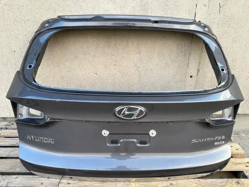 1QX000777 - Задняя крышка багажника hyundai santa fe iv 18-