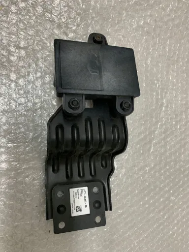 LB5T-9G768-AB LB5T-9G768-AB, - Датчик Radar Distronic для FORD KUGA MK3 PUMA FIESTA L1TT-9G853-AB