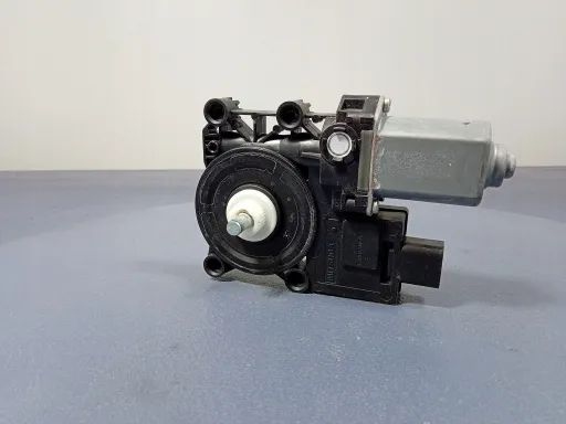 788746/Ambit - BMW 2 GC F44 МОТОРЧИК СТЕКЛОПОДЪЁМНИКА ПЕРЕДНИЙ ЛЕВЫЙ 9850391